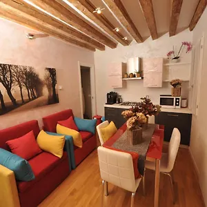 Calle De La Comare Appartamento